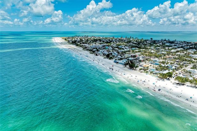 4514 3RD STREET CIRCLE W 327, Bradenton, FL 34207