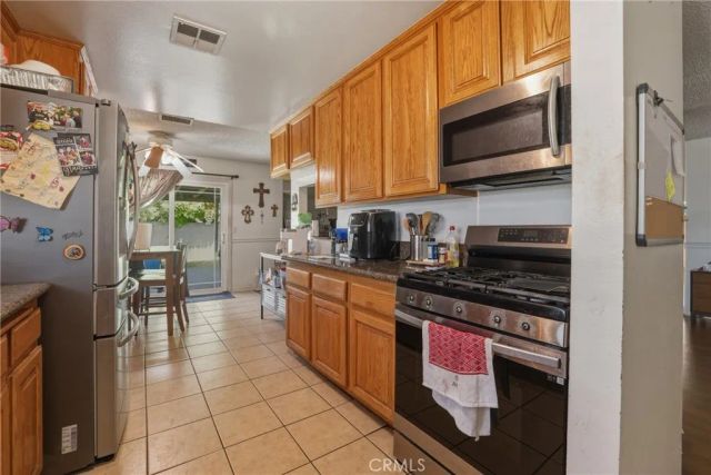 1958 N Ohio Avenue, Colton, CA 92324