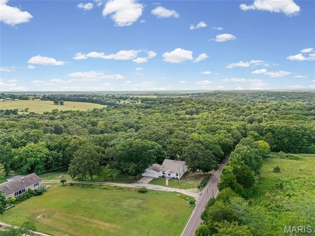 5418 Paw Paw Lane, De Soto, MO 63020