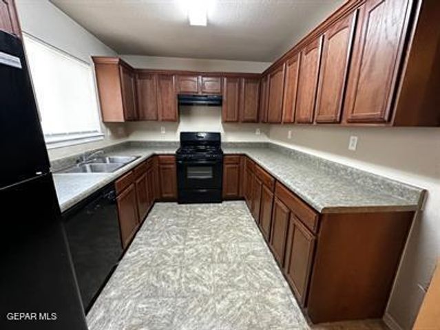 14304 GIL REYES Drive C, El Paso, TX 79938