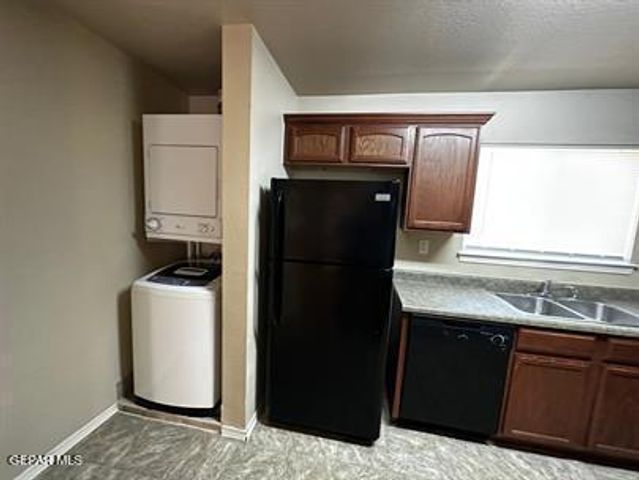 14304 GIL REYES Drive C, El Paso, TX 79938