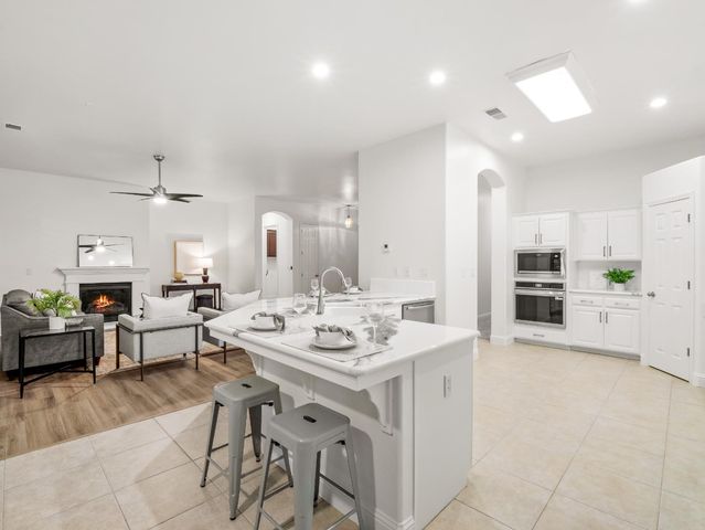 8683 N Richelle Avenue, Fresno, CA 93720