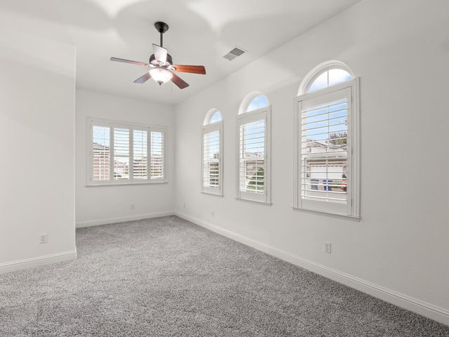 8683 N Richelle Avenue, Fresno, CA 93720