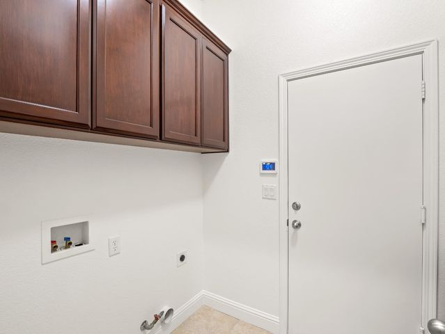 8683 N Richelle Avenue, Fresno, CA 93720