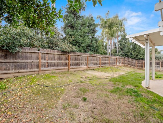 8683 N Richelle Avenue, Fresno, CA 93720