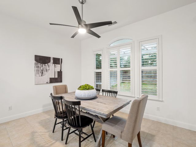 8683 N Richelle Avenue, Fresno, CA 93720