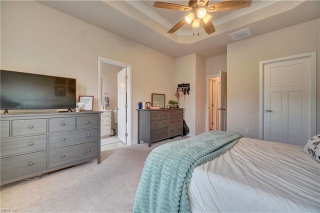1712 Defiance DR, Chesapeake, VA 23323