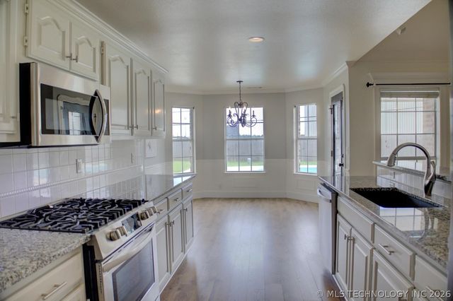 13210 E 88th Street N, Owasso, OK 74055