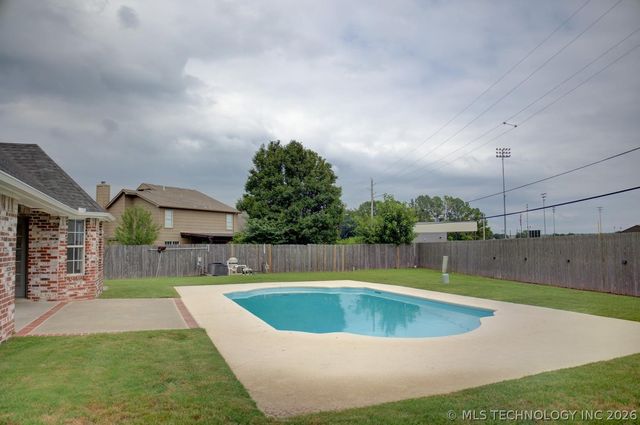 13210 E 88th Street N, Owasso, OK 74055
