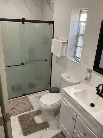 1943 NW 72nd St, Miami, FL 33147