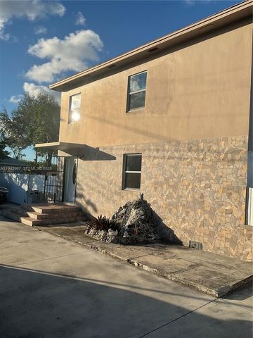 1943 NW 72nd St, Miami, FL 33147