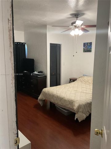 1943 NW 72nd St, Miami, FL 33147