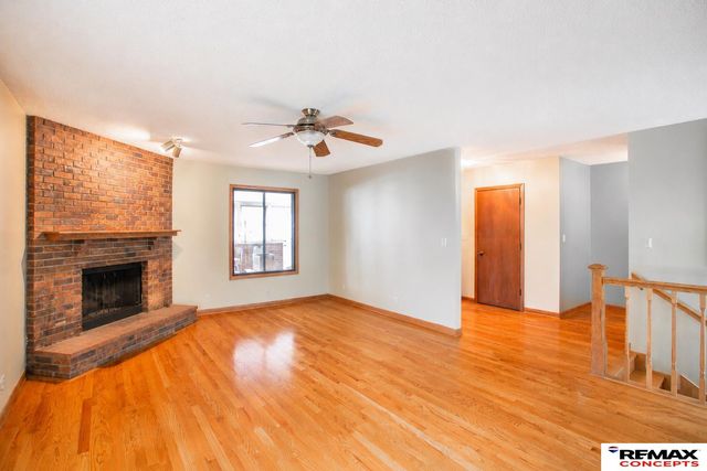 5600 Cloudburst Lane, Lincoln, NE 68521