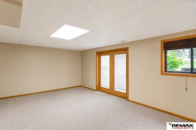 5600 Cloudburst Lane, Lincoln, NE 68521