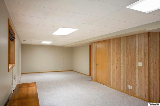 5600 Cloudburst Lane, Lincoln, NE 68521