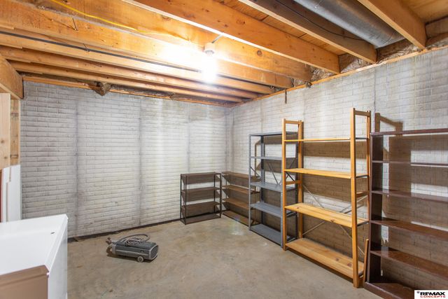 5600 Cloudburst Lane, Lincoln, NE 68521