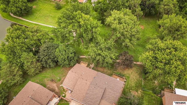 5600 Cloudburst Lane, Lincoln, NE 68521