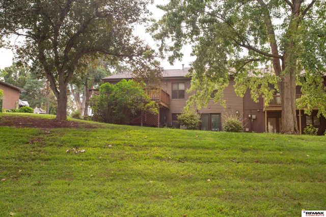 5600 Cloudburst Lane, Lincoln, NE 68521