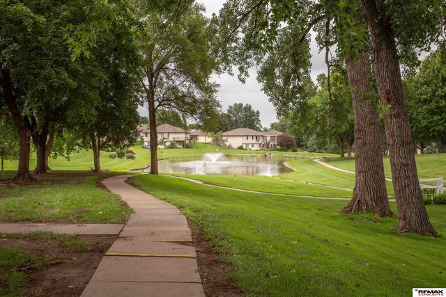 5600 Cloudburst Lane, Lincoln, NE 68521