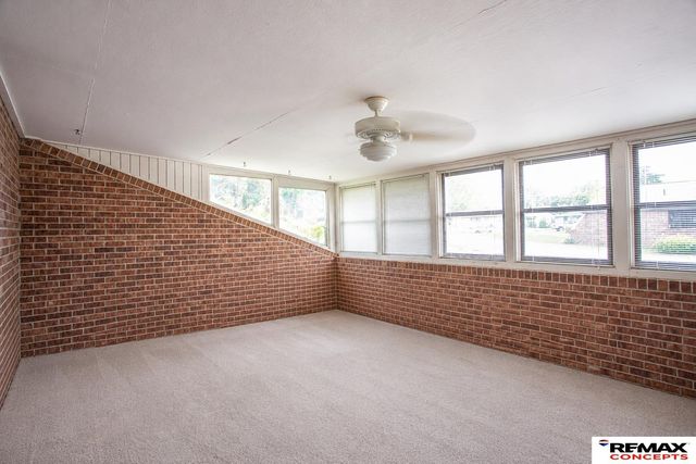 5600 Cloudburst Lane, Lincoln, NE 68521