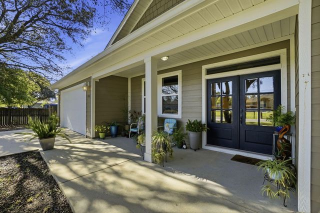 8282 Calle Mio Street, Navarre, FL 32566