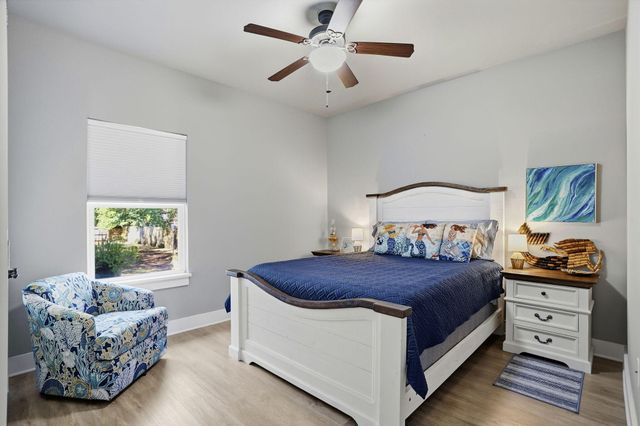 8282 Calle Mio Street, Navarre, FL 32566