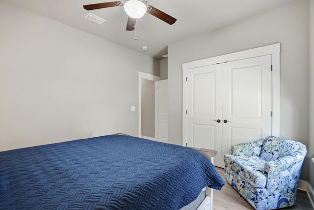 8282 Calle Mio Street, Navarre, FL 32566