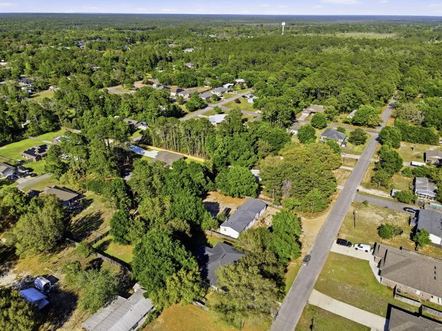 8282 Calle Mio Street, Navarre, FL 32566