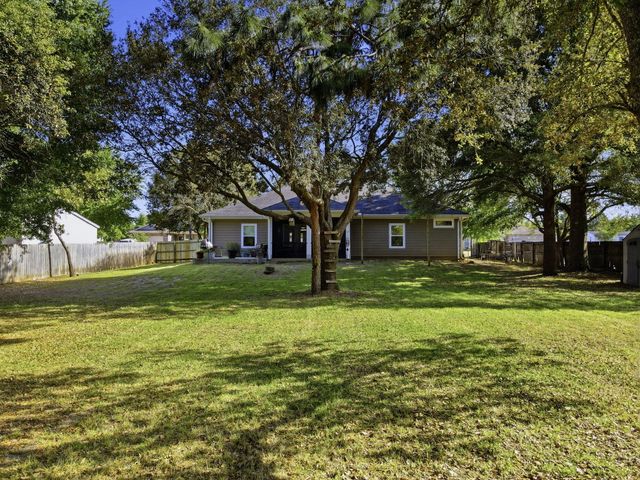8282 Calle Mio Street, Navarre, FL 32566