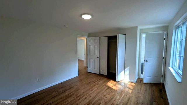 2929 ASHDOWN FOREST DR, Herndon, VA 20171