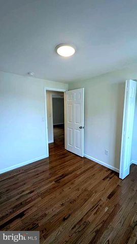 2929 ASHDOWN FOREST DR, Herndon, VA 20171