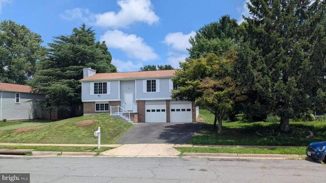 2929 ASHDOWN FOREST DR, Herndon, VA 20171