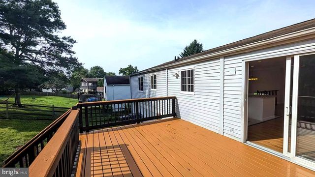 2929 ASHDOWN FOREST DR, Herndon, VA 20171