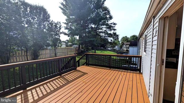 2929 ASHDOWN FOREST DR, Herndon, VA 20171