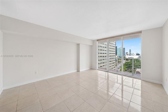 325 S Biscayne Boulevard 2320, Miami, FL 33131
