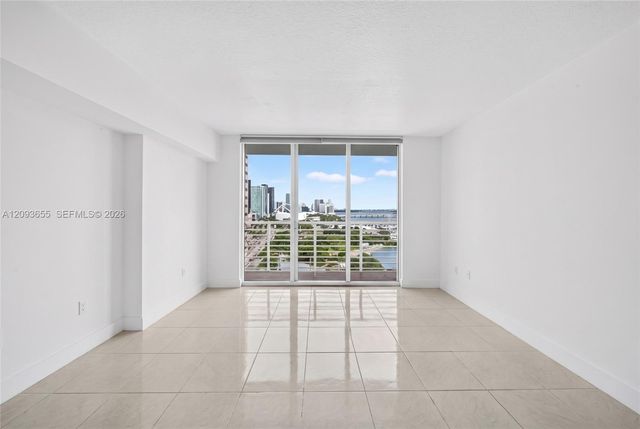 325 S Biscayne Boulevard 2320, Miami, FL 33131