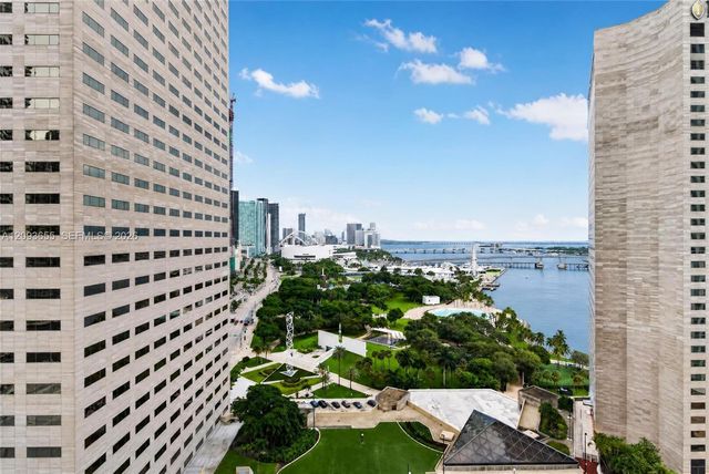325 S Biscayne Boulevard 2320, Miami, FL 33131