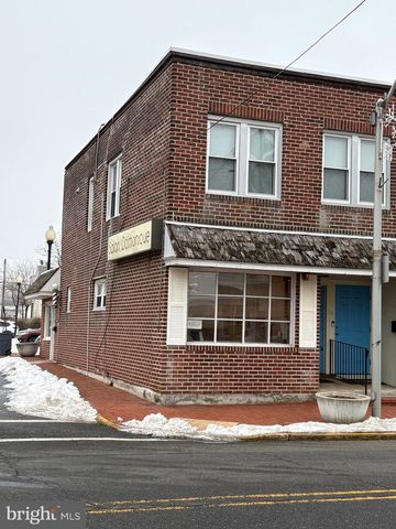 15 S FORKLANDING RD, Maple Shade, NJ 08052