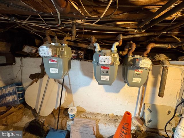 15 S FORKLANDING RD, Maple Shade, NJ 08052