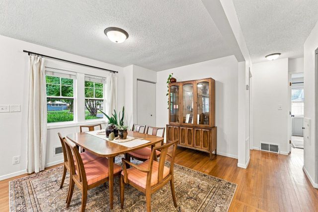 4057 Gisella Boulevard, White Bear Lake, MN 55110
