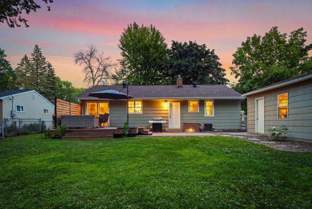 4057 Gisella Boulevard, White Bear Lake, MN 55110