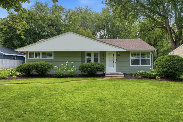 4057 Gisella Boulevard, White Bear Lake, MN 55110