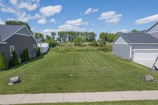 3240 Prospect Drive, Sun Prairie, WI 53590