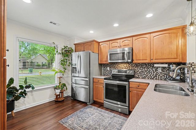 7450 Crestside Lane, Charlotte, NC 28227