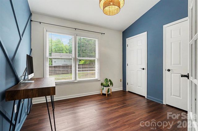 7450 Crestside Lane, Charlotte, NC 28227