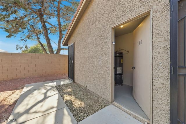 1616 Burningwood Lane 101, Las Vegas, NV 89108