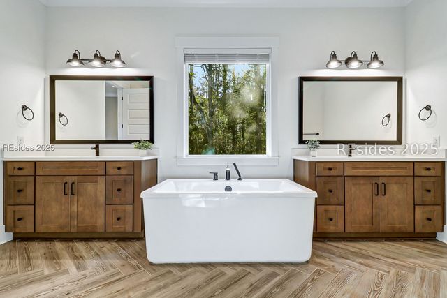 735 Firethorn Ln, Hardeeville, SC 29927