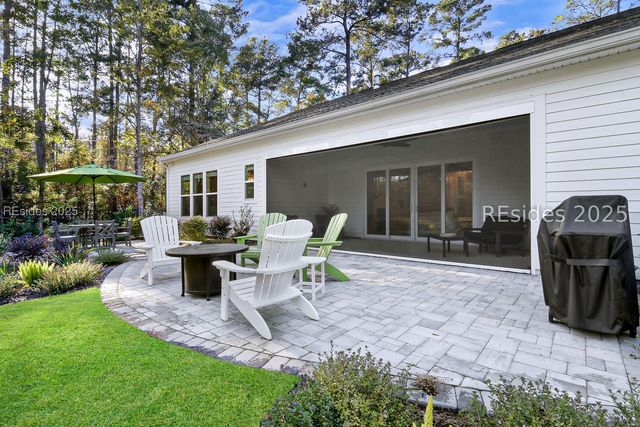 735 Firethorn Ln, Hardeeville, SC 29927