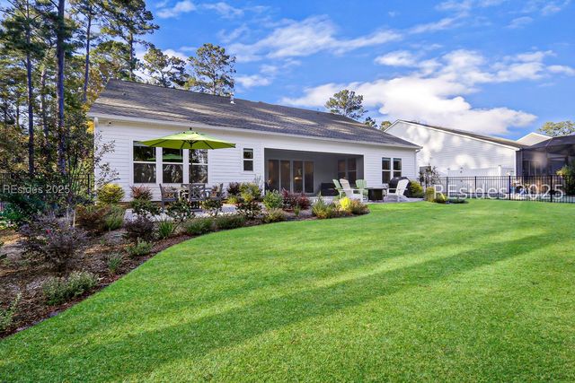 735 Firethorn Ln, Hardeeville, SC 29927