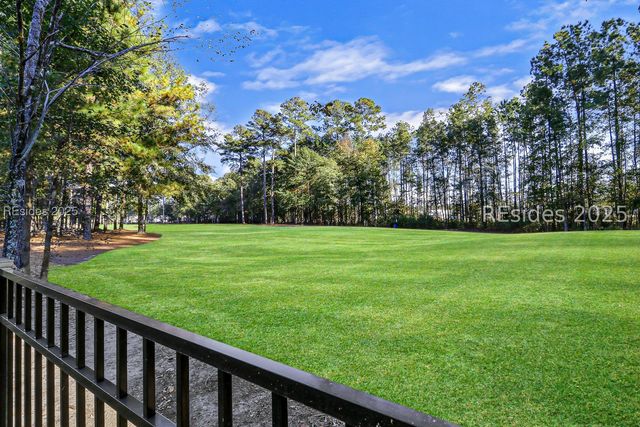 735 Firethorn Ln, Hardeeville, SC 29927